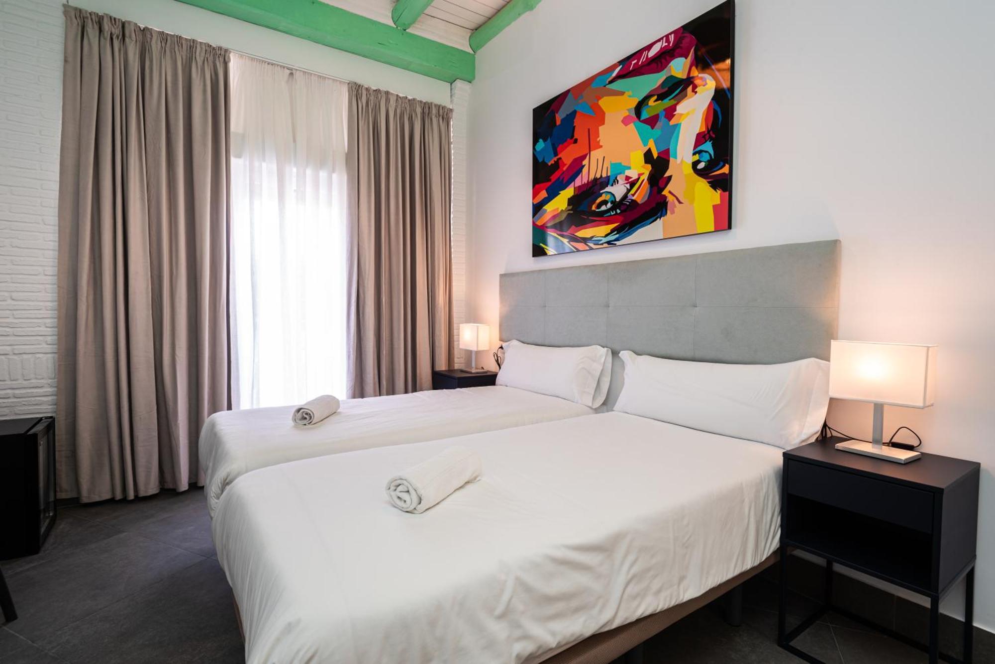 Kuve Hotel *