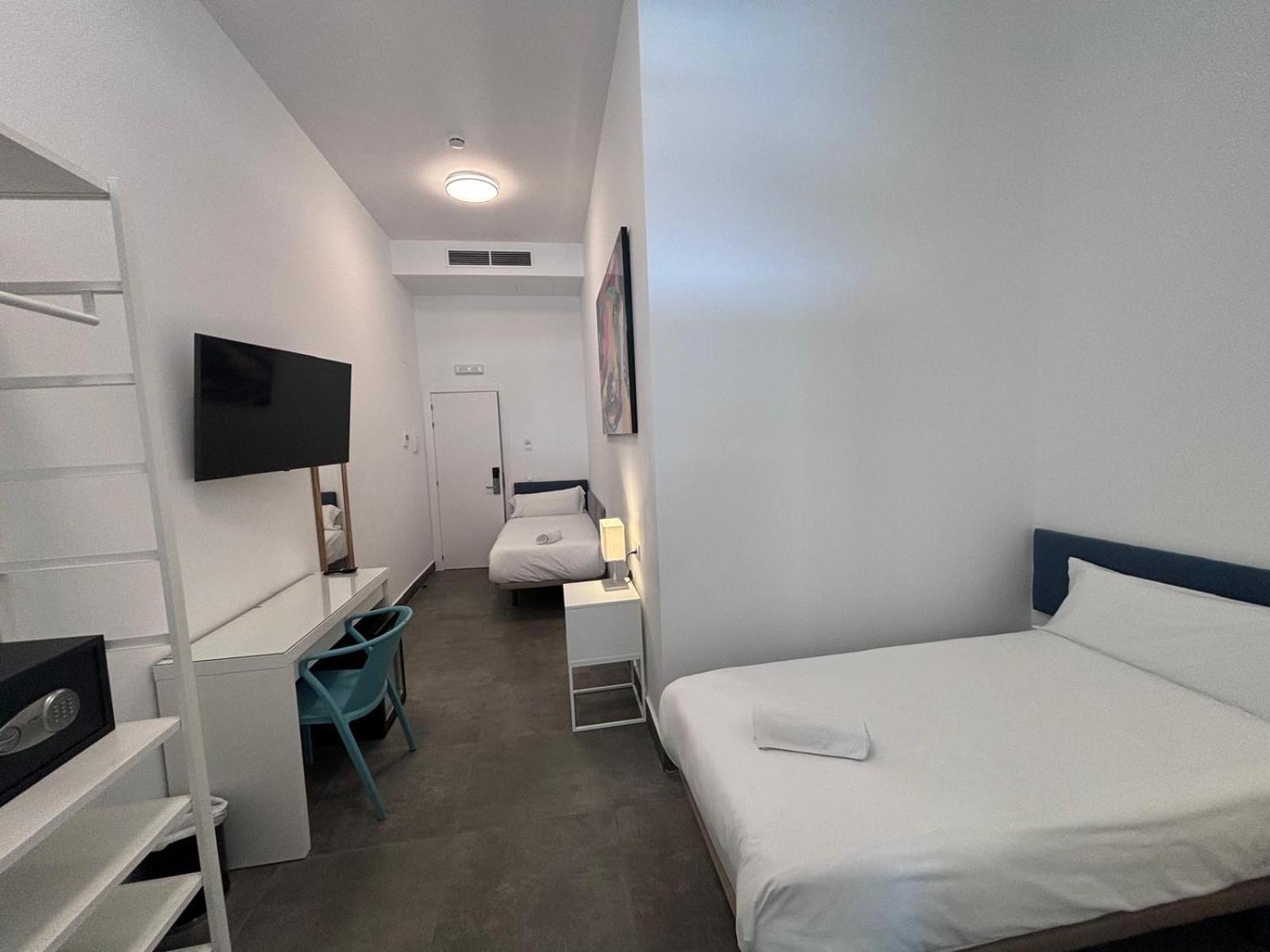 Kuve Hotel *